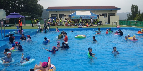 야외수영장 1.JPG